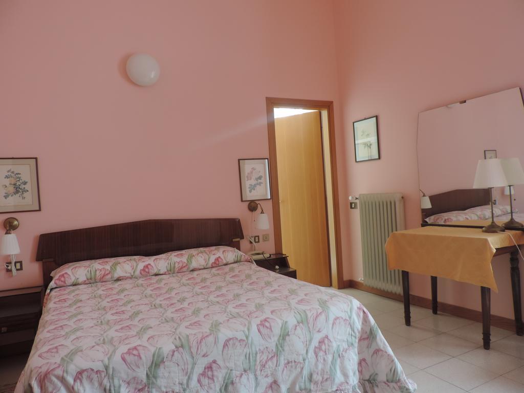 Hotel Vapore Torno Ngoại thất bức ảnh
